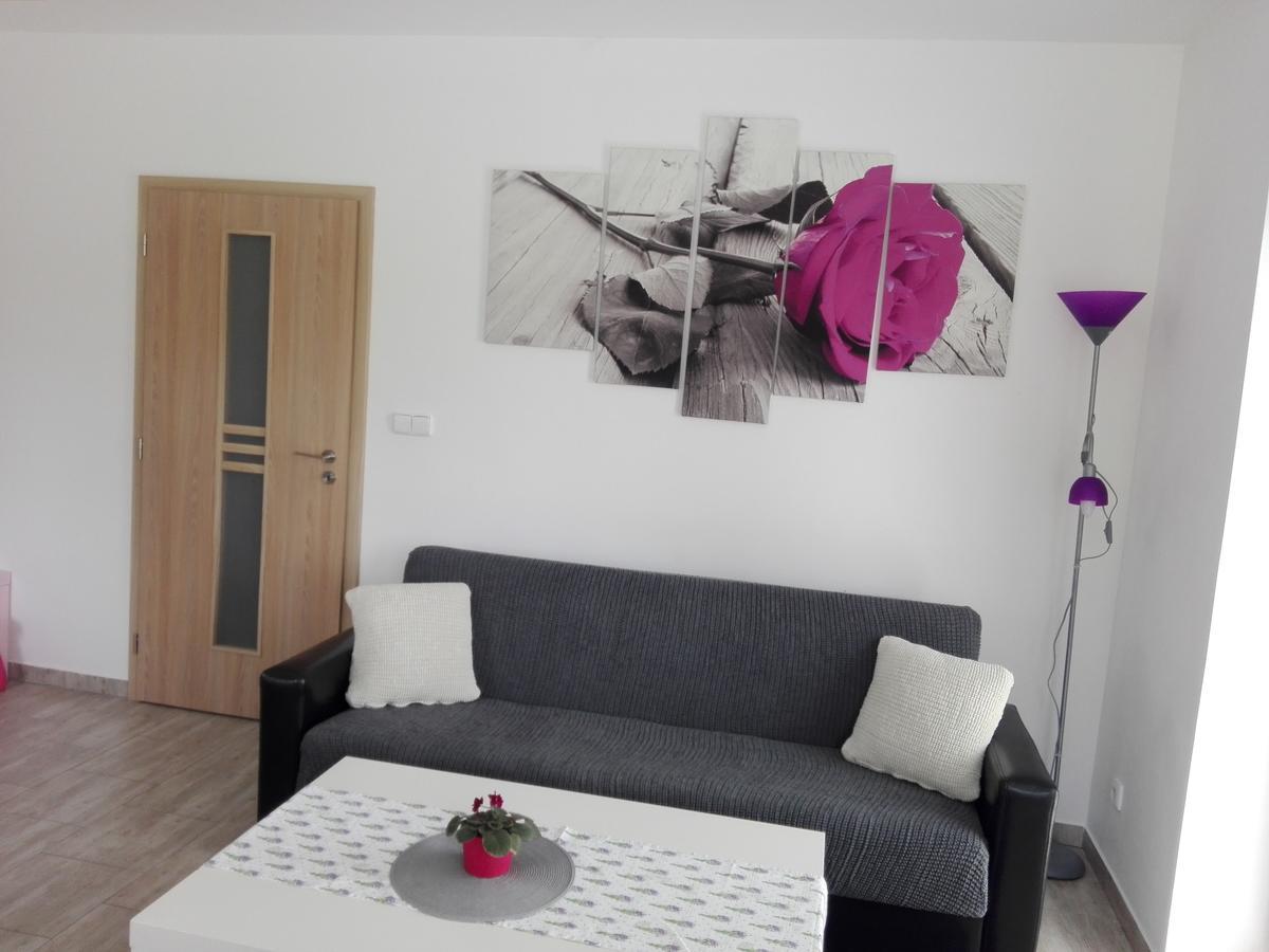 Apartmany Na Rozcesti Lomnice nad Popelkou Екстер'єр фото