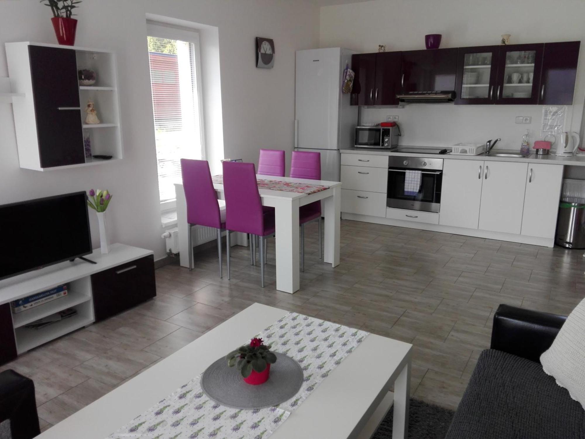 Apartmany Na Rozcesti Lomnice nad Popelkou Екстер'єр фото