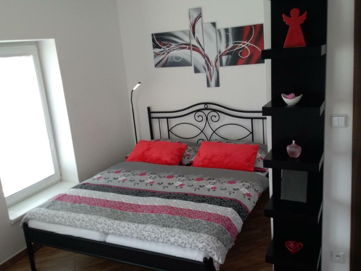 Apartmany Na Rozcesti Lomnice nad Popelkou Екстер'єр фото